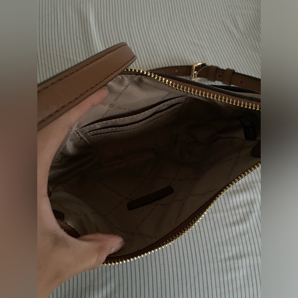 Michael Kors Brown/Tan Dover Small Leather Crossbody Bag - Picture 2 of 4